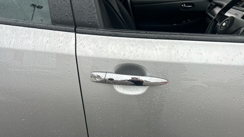 Nissan LEAF 110kW Acenta 40kWh 5dr Auto Electric Hatchback